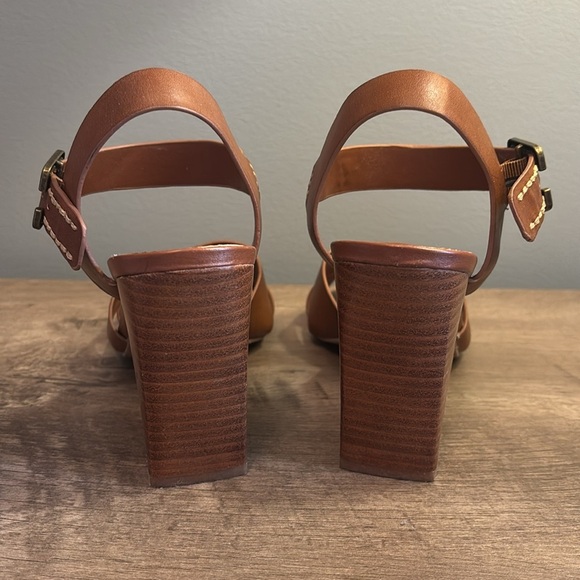 Crown Vintage Tan High Heel Sandals Size 6.5M - Picture 4 of 11